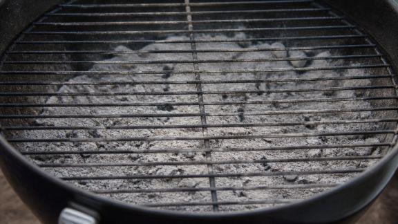 Résoudre le problème des cendres qui s’accumulent sous la grille